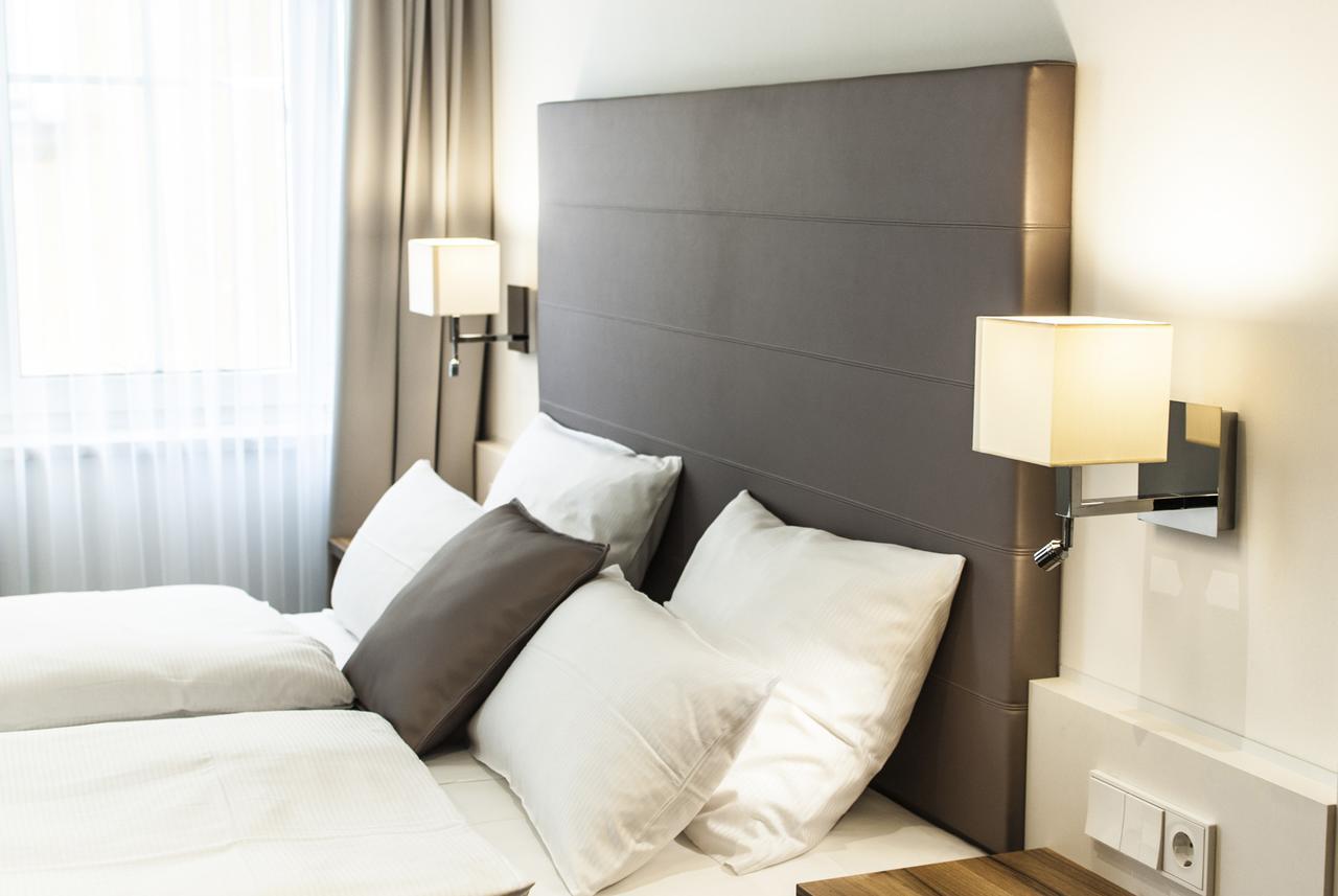 Bayerischer Hof คิทซิงเงน ภายนอก รูปภาพ