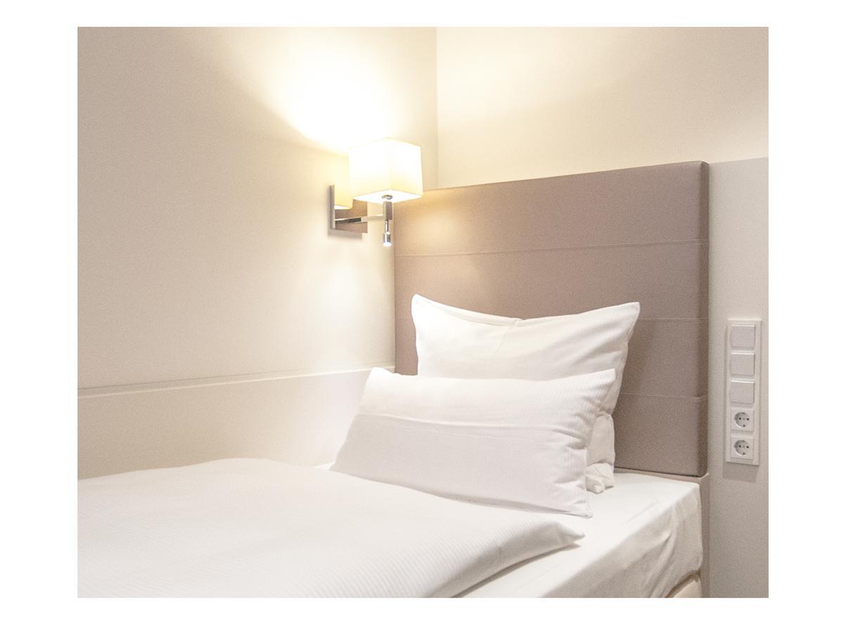 Bayerischer Hof คิทซิงเงน ภายนอก รูปภาพ